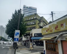 [르포]철거 앞둔 최고령 아파트...입주민들 "아직 살 만 한데" "때가 됐지"