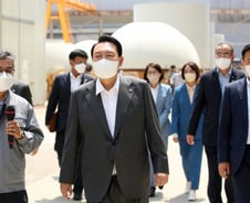 "파티 끝났다"…尹대통령이 공공기관 때리는 3가지 이유[세종썰록]