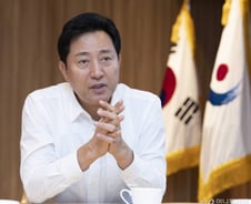 "경기-서울 출퇴근 전쟁 책임감"…오세훈 시장 '나의 해방일지' 보고 눈물