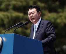 "돈버니 세금 물리자"는 국회…'가격' 묶어 피해 떠넘기는 정부