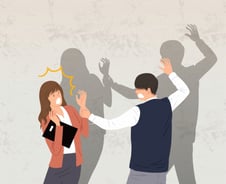 [단독]싸움 말리자 담임교사에 톱 들고 덤벼든 초등생…"뭘째려봐 XXX"