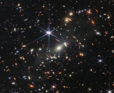 '찰~ 칵' 사진 한장에 12시간30분…46억살 은하의 첫 인증샷[우주다방]