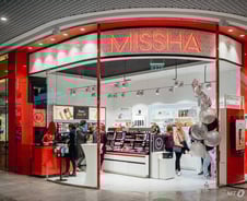 [단독]"반년 내 매각" 미샤도 9월 위기…로드숍 1세대의 몰락