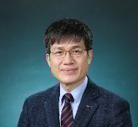 [단독]권순만 보건산업진흥원장, 임기 1년7개월 남기고 사의 표명