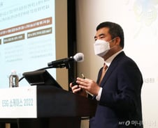 "中企 ESG, 이대론 안된다 …적극적 전환 지원 필요"