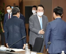 "수도권大 반도체과 학생수 늘리자"…지방대엔 어떤 당근 줄까