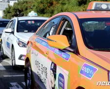 [단독] 택시업계 반발에 막힌 혁신…티머니 '파파' 계약 파기