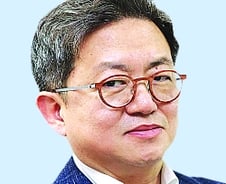 [투데이 窓]드넓은 논바닥 위에 떠있는 호텔의 비밀