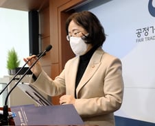 [단독]"尹정부와 文정부는 다르다"...공정위 지주회사과 폐지