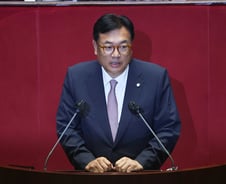 [단독]정진석 "비대위원장은 주호영이 맡아줬으면"…사실상 고사