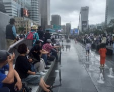 광화문 광장 집회금지했지만…광장 포위한 시위대, 발길 돌린 시민들