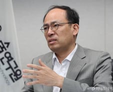 100쪽 연구보고서 볼 시간 없다…초고속 수해대책 비결은?