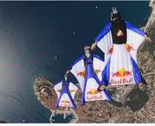 '스토리두잉'의 힘…레드불, 음료 회사에서 미디어 기업으로