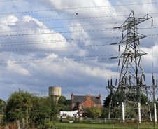 "에너지판 리먼사태 올라"…위기에 쓰러지는 해외 전력사들