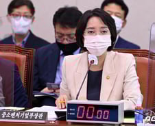 이영 중기장관 "납품대금 연동제 법제화로 '제값 받는 여건' 조성"