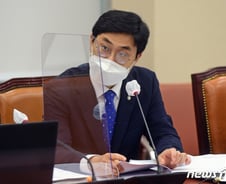 이정문 "단말기 불법보조금 자율규제 '무용지물'… 감독해야"