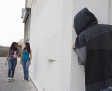 '접근금지' 말 안듣는 스토커들…조치 어기고 낸 과태료 5억 넘는다