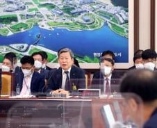 수당 챙기려 돈 주고 면허 딴 도공 직원들…경찰 수사에도 징계 無