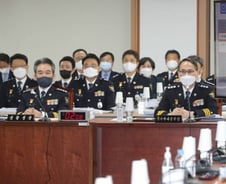 '이재명·김건희 수사' 두고 공방 "혐의 명확" vs "수사하라"