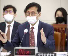 이창용 "고통 따르더라도 긴축 재정해야…통화정책과 일관성"