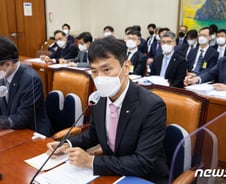 이복현 "금융사 내부통제, 최고경영진 성과지표에 반영할 것"