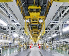 [르포] 소음·기름때 없는 한국GM 창원공장…사람이 안 보인다?