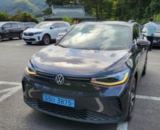 '갖고 싶은 車' 폭스바겐 ID.4…단점은 "언제 받을지 몰라" [차알못시승기]