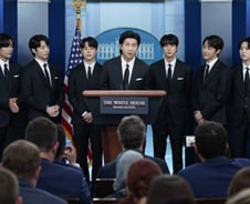 빌보드? AMA?...전문가들이 제시하는 '대중예술인 병특'의 자격