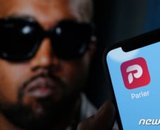 美 힙합스타 '손절·문전박대' 굴욕…혐오발언 부메랑 됐다[US포커스]