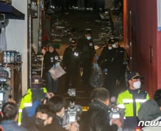 바이든, 이태원 참사에 "가족 잃은 한국인에 깊은 애도…빠른 쾌유 기원"