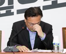 與, 이태원 참사에 "행사·축제 자제…애도기간 언행 주의"