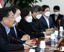 이태원 사고 靑 이전 탓?…與 "애도기간에 정쟁 멈추자"