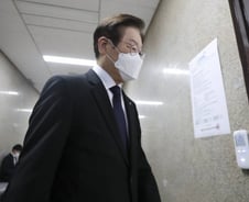 이재명 "이태원 참사 수습에 초당적 적극 협력"