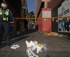 "클럽 경비원처럼 골목 관리했어야"…외신들의 이태원 참사 지적