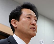 오세훈 '이태원 참사' 사과하며 눈물.."책임소재 수사로 밝혀질 것"