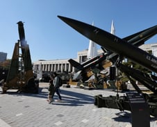 與, '北 미사일 도발'에 강력 대응…"상응하는 대가 치를 것"