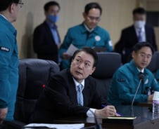 北 미사일, 2일 울릉도·3일 일본으로…尹대통령 "한미일 협력"