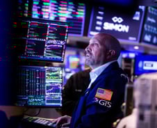 주식 손실 어쩌나...포커 챔피언이 말하는 손절매 방법[김재현의 투자대가 읽기]