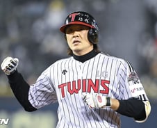 [단독] 이형종 LG와 결별 선언, 퓨처스 FA 신청한다... '3개 구단 관심'