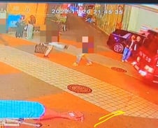 [단독]'심정지' 긴급출동 하는데 '민폐 취객',  소방차 막고 욕설·발길질