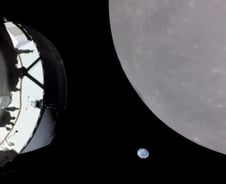 '아르테미스' 무인우주선 오리온, 달 130㎞ 근접 비행[우주다방]