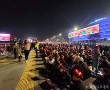 [르포]이태원 참사 후 달라졌다…1만명 모인 광화문, 안전·안전·안전