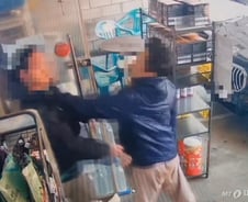 [단독]편의점서 소주 훔친 40대男...사흘 뒤 다시 찾아와 점주 '폭행'