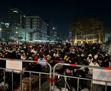 [르포]양말 두겹에 내복 껴입고…"반차냈어요" 광화문 1200명 모였다
