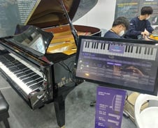 그의 감정을 꿰뚫어 본 피아노...5초후 발라드 즉석 작곡·연주했다