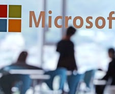 MS-블리자드 M&A 심사만 반년째…韓 공정위 고심하는 이유