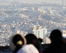 "고금리에 백약이 무효... 다주택자 성급하게 안 산다"