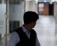 [단독]비대면 대환대출 중개수수료율 공시 추진…자율경쟁 유도