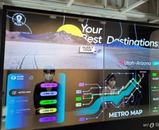 [르포]창문 아냐? 쩍 갈라지더니 튀어나온 유물…투명 OLED에 '탄성'