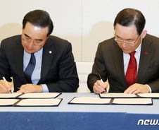 한발 물러선 여야, 예산-세법 극적 타결…4.6조 감액·법인세 1%p↓